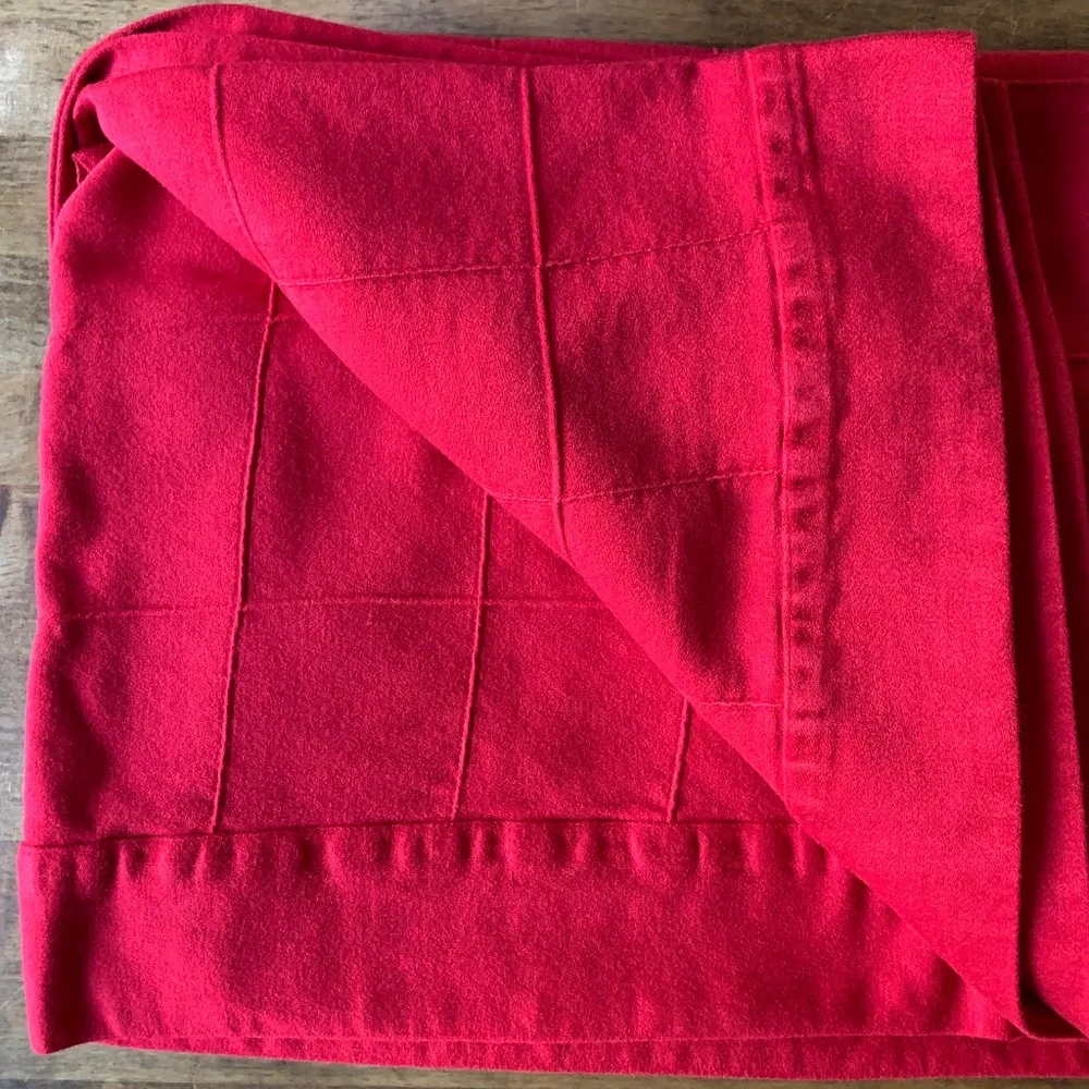 Crate & Barrel Extra-Large Vermilion Red Sateen Tablecloth 60x120